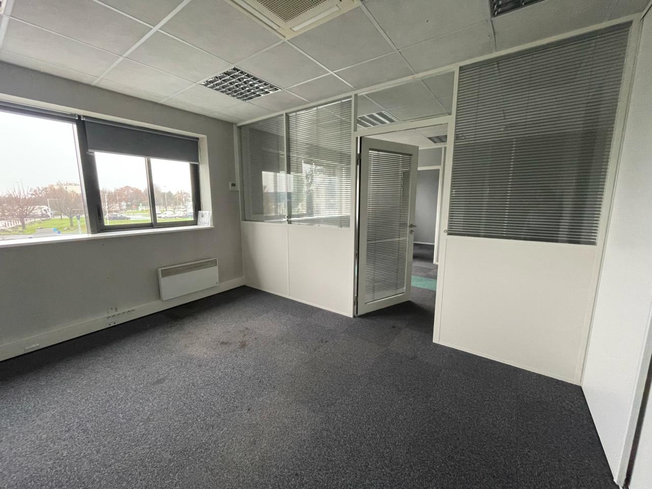 Bureau Bouguenais 124m² Location bureau Bouguenais Loire-Atlantique OLBUR2427941 5